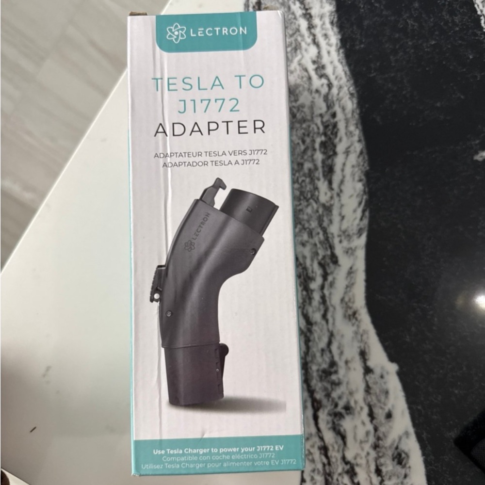 Tesla to J1772 Adapter - Black